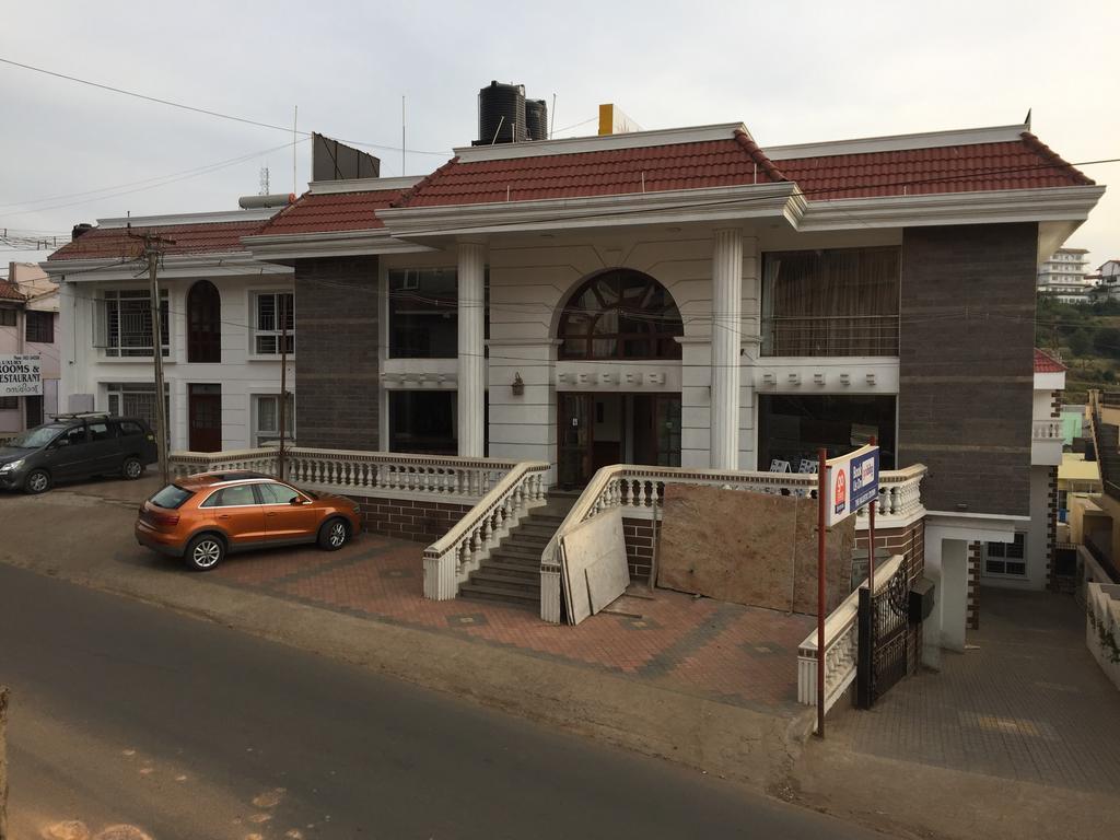 The Majestic Crown Hotel Ooty Exterior photo